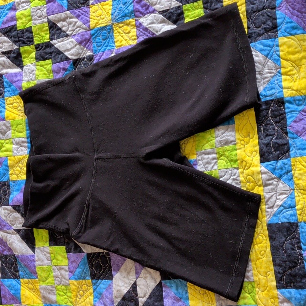 Old Navy active biker shorts Small